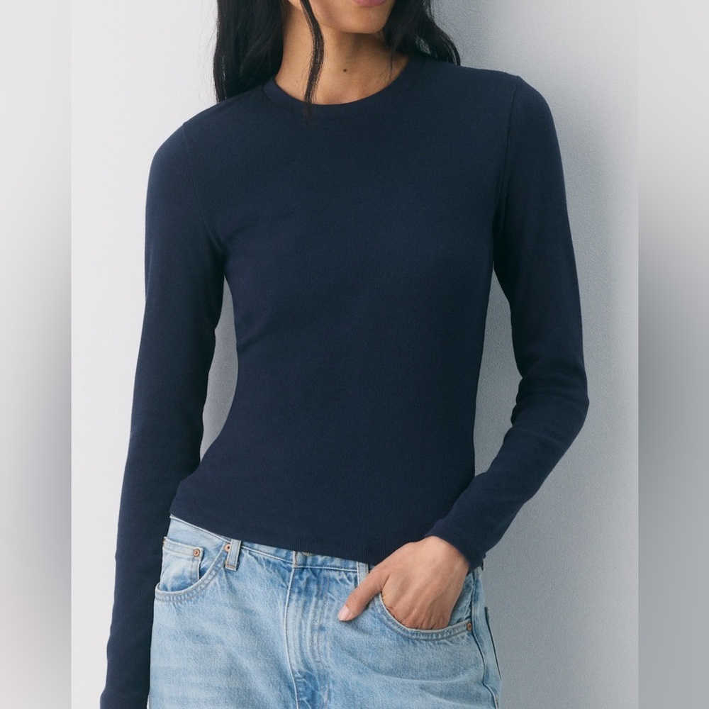 Aritzia Navy Homestretch Longsleeve